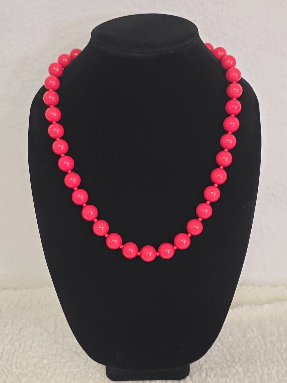 Vintage Joan's Collectables Signed Necklace Round Red Acrylic Resin Beads Retro